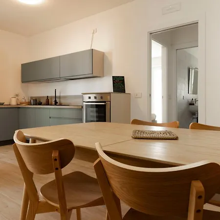 Casa Di Lydia,appartamento Moderno,elegante,vista Mare,2 Apartment *